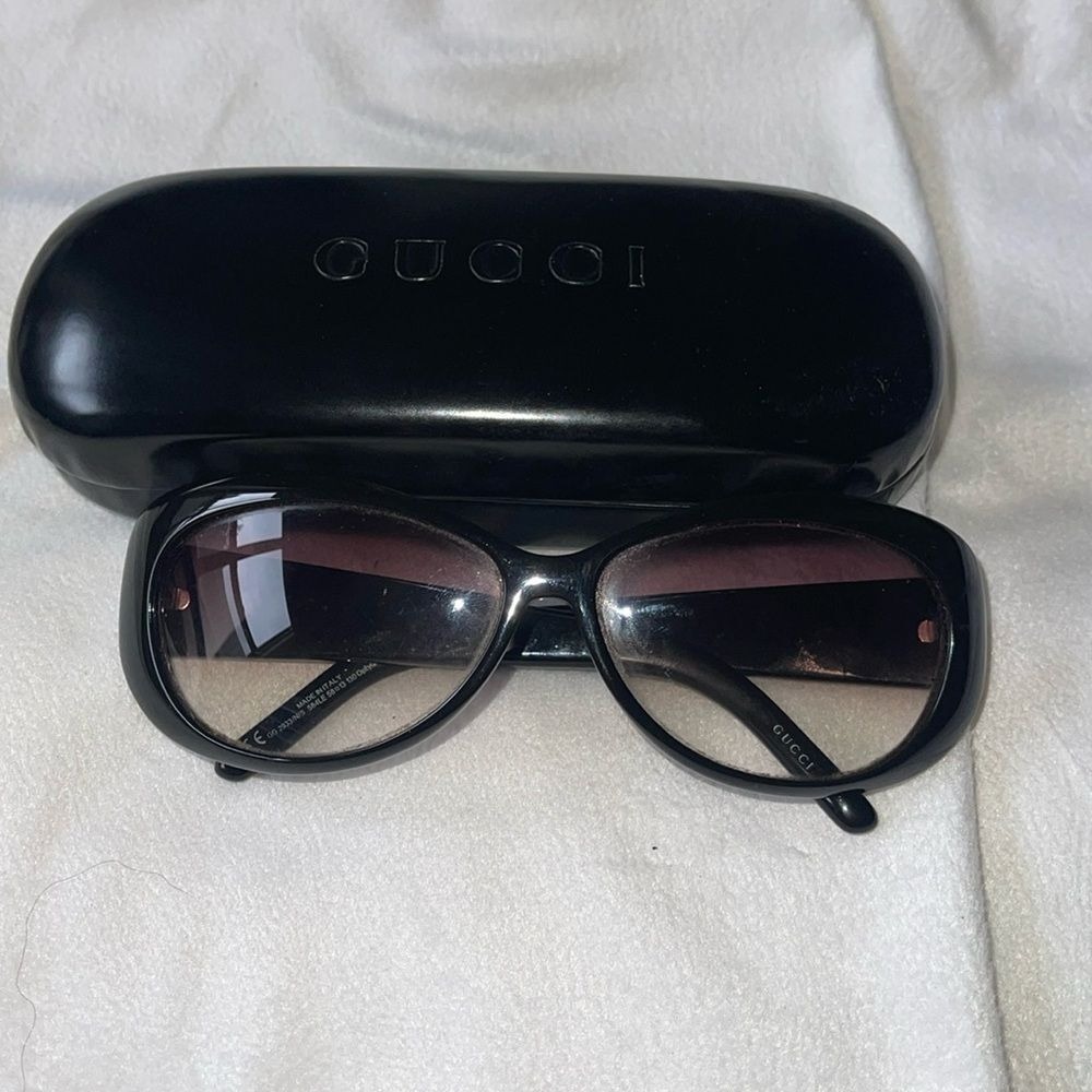 Gucci GG 2933/N/S Sunglasses Oval Optyl Black Gold-Tone Logo Plaques